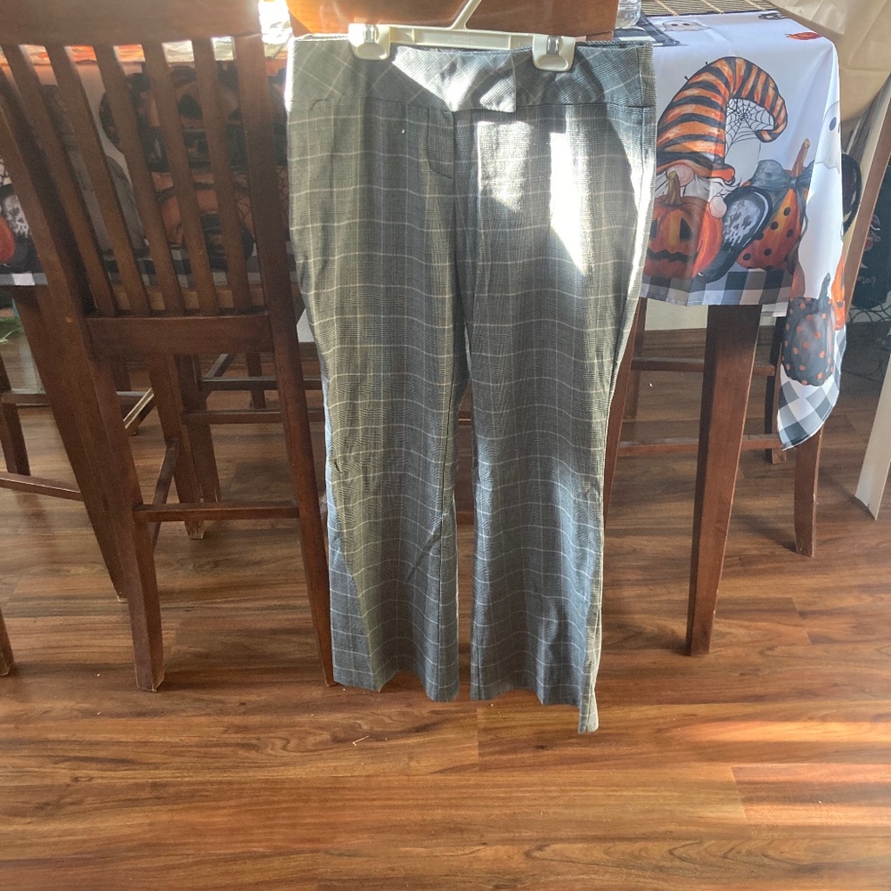 Women’s work pants